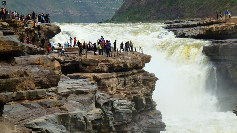 Hukou Waterfall.jpg